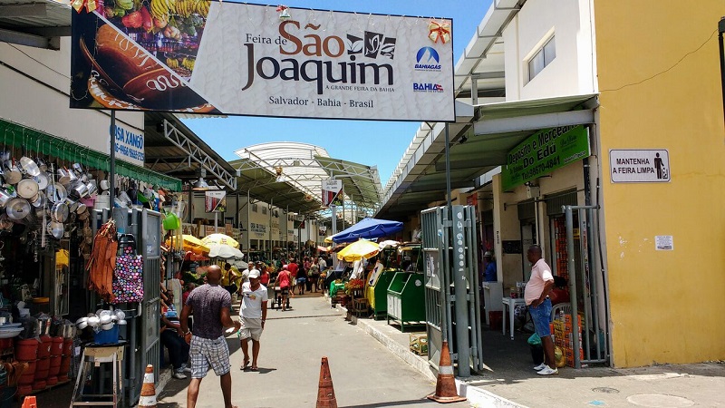 Entrada da Feira de São Joaquim em Salvador